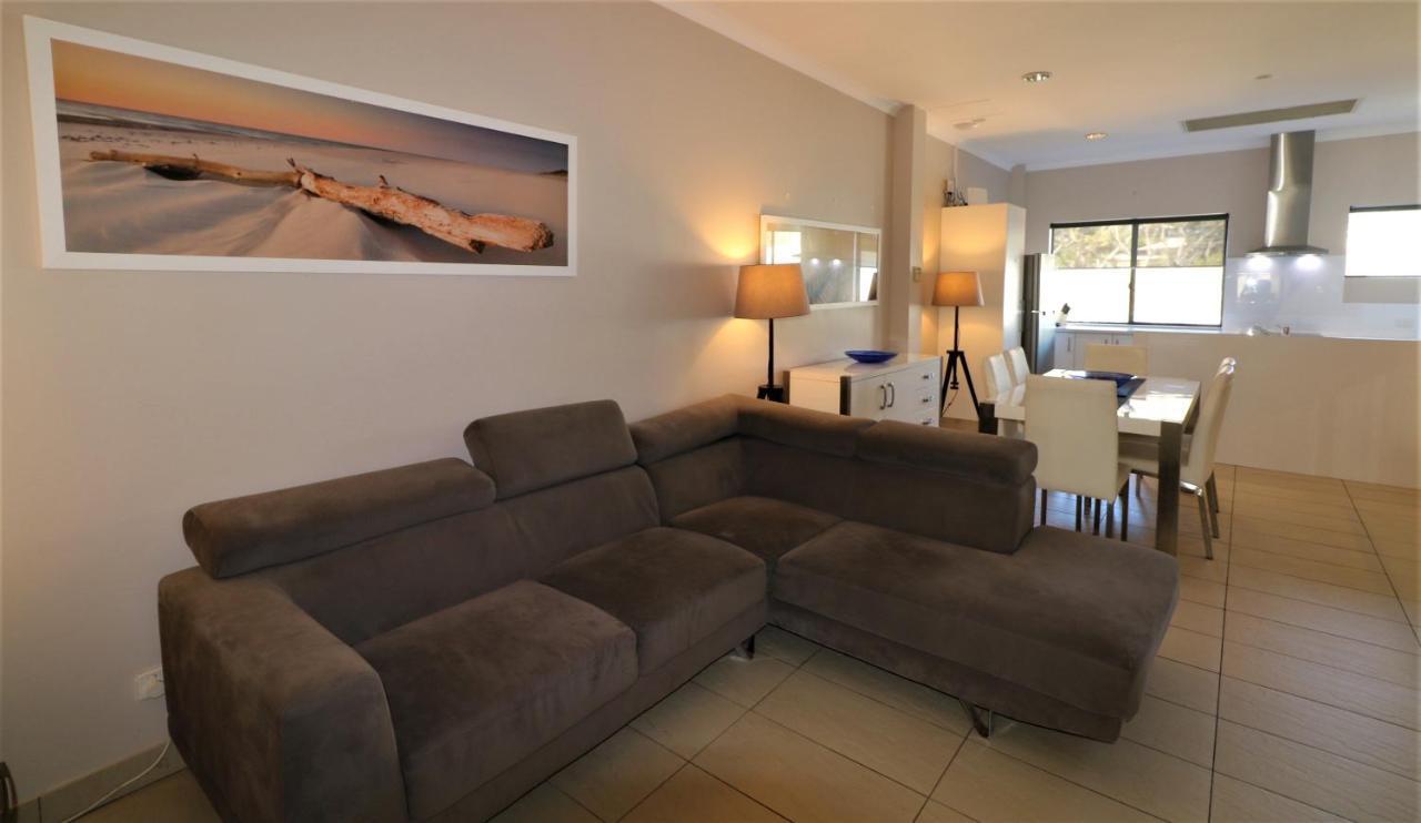 Yallingup Beach Resort Экстерьер фото